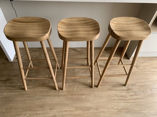 Solid oak bar stool - x,