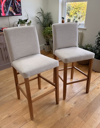 Upholstered neutral coloured - upholstered,